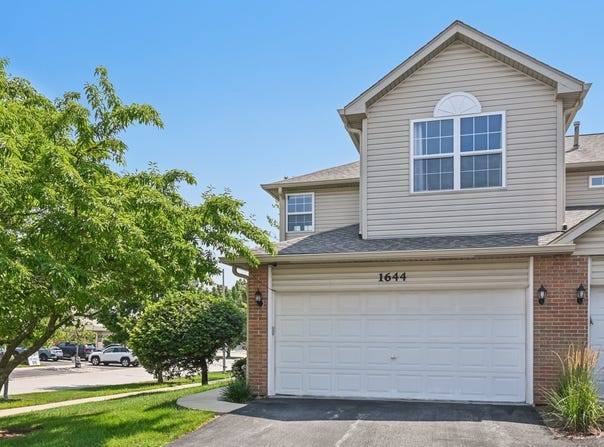 1644 Windward Avenue, Naperville, IL 60563