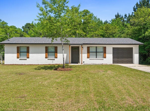 3335 Rolling Hills Circle, Bonifay, FL 32425
