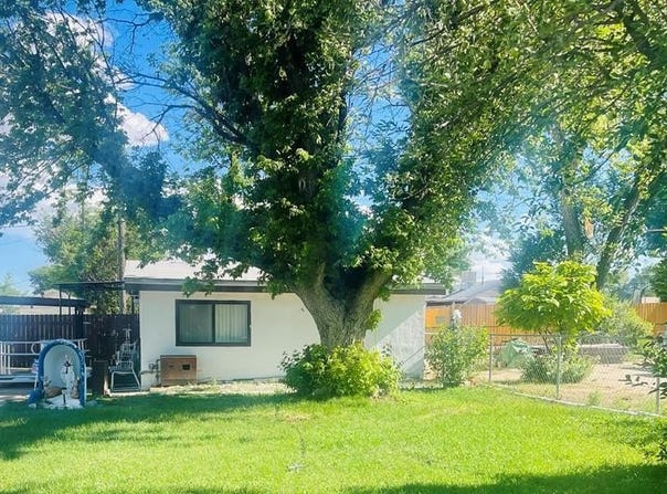 2006 E 15th St, Pueblo, CO 81001
