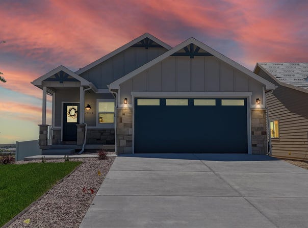 7941 GOLDEN BELL TRL, Cheyenne, CO 82001