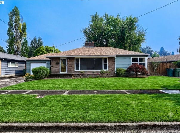 640 N MORTON St, Newberg, OR 97132