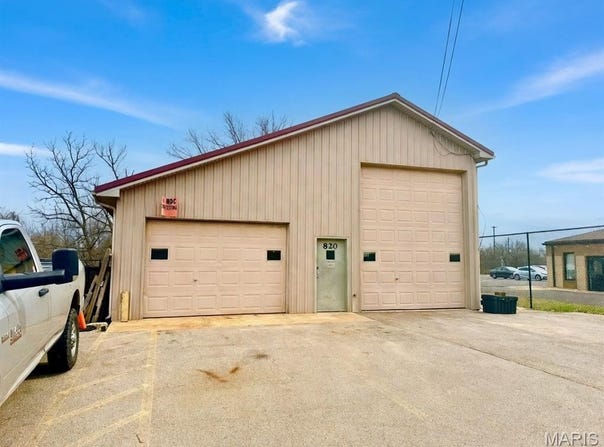 820 Progress Drive, Farmington, MO 63640
