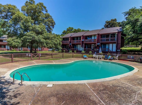 229 Lakeside Villa, Diamondhead, MS 39525