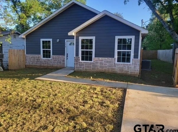 208 Lenox, Pittsburg, TX 75686