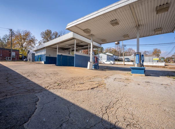 120 South 4th Street, Mammoth Spring, AR 72554
