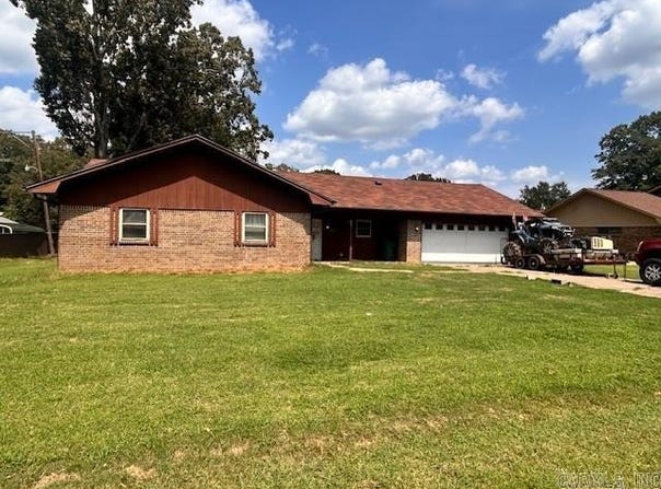 906 W 10th, DeWitt, AR 72042