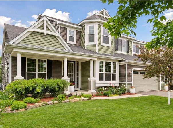 1285 Farmhouse Drive, Waconia, MN 55387