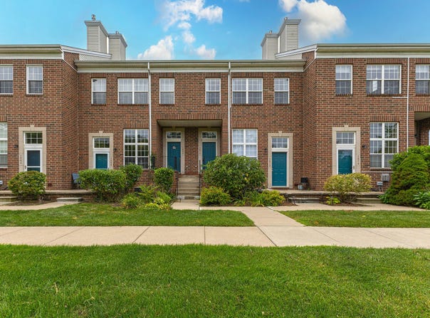 1870 Lindsay Lane, Ann Arbor, MI 48104