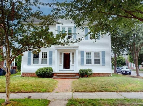 95 Burlington Street, Providence, RI 02906