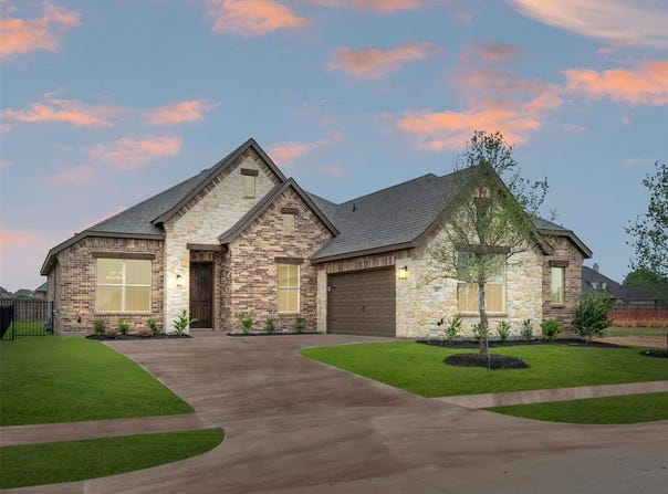 317 Bowrider Lane, Granbury, TX 76049