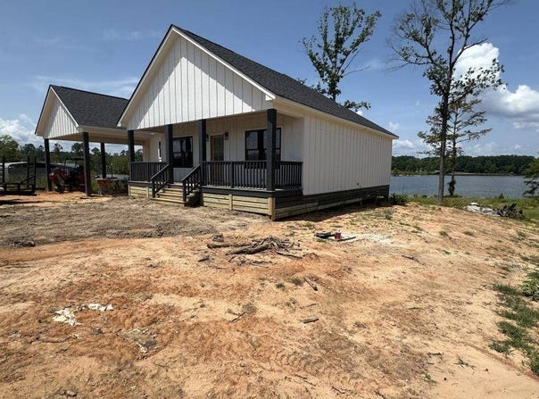 46 Camus, Florien, LA 71429