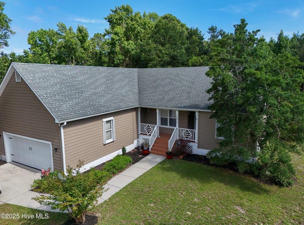 5875 Lycia Lane SW, Ocean Isle Beach, NC 28469