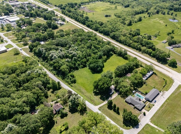 00000 W 8th St, Coffeyville, KS 67337