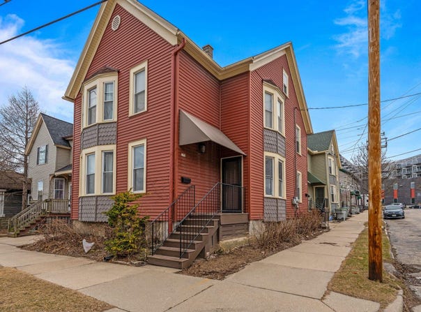 353 E Becher St, Milwaukee, WI 53207