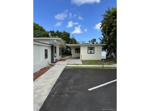 626 NW 10th Terrace, Fort Lauderdale, FL 33311