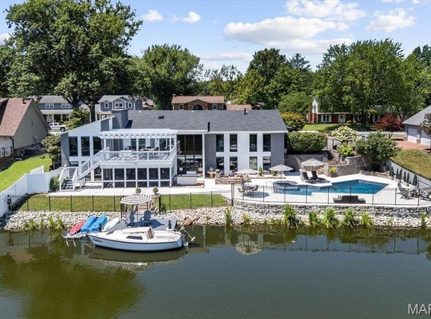 910 Indian Springs Road, O'Fallon, IL 62269