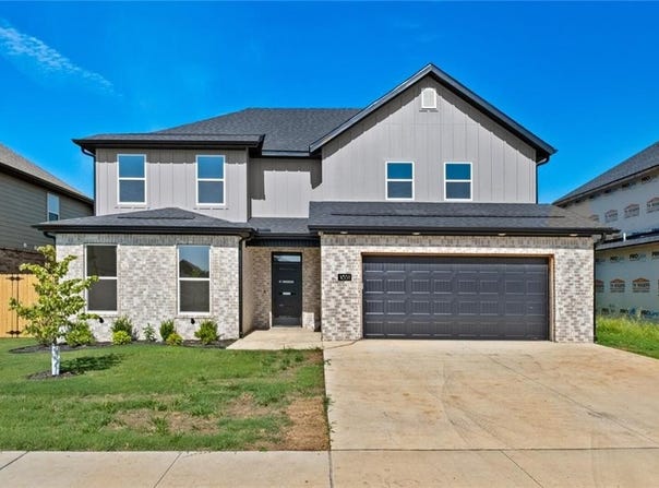 1851 Utopia  ST, Centerton, AR 72719