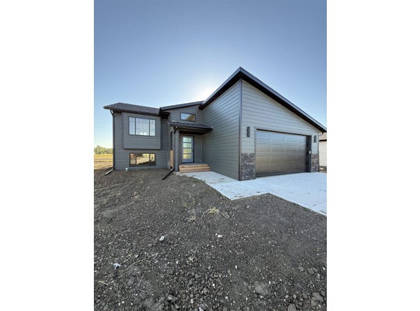 656 Eagle Court, Box Elder, SD 57719
