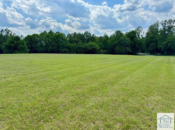 Court View, Martinsville, VA 24112