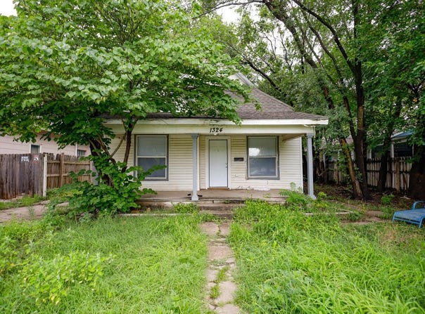 1324 S Emporia, Wichita, KS 67211