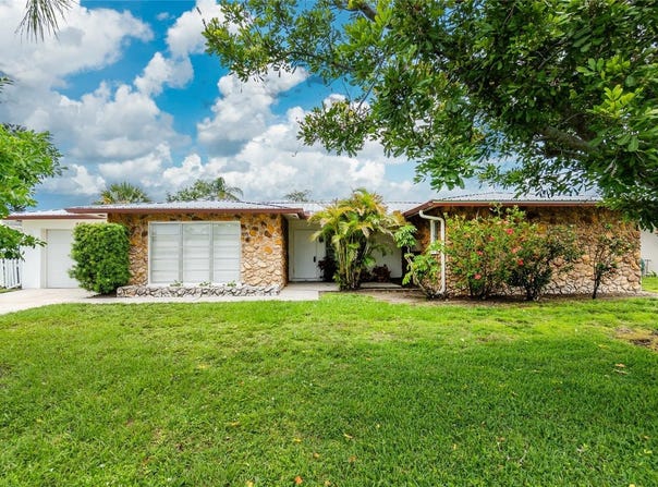 261 CADDY ROAD, ROTONDA WEST, FL 33947