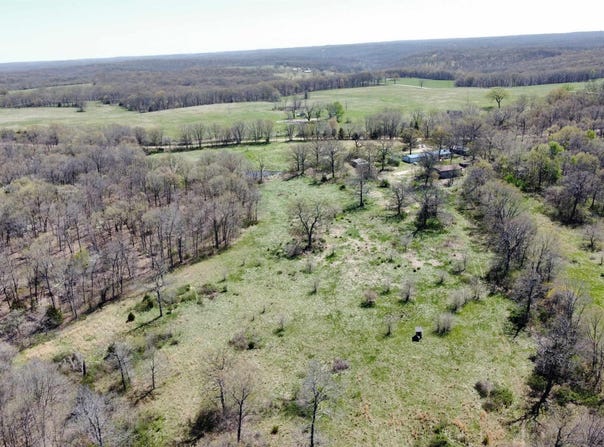 151 State Road FF, Edwards, MO 65326