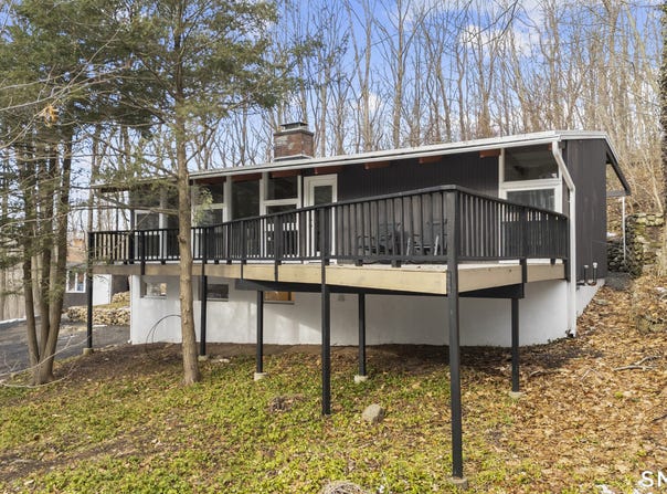 143 Gaylord Mountain Road, Bethany, CT 06524
