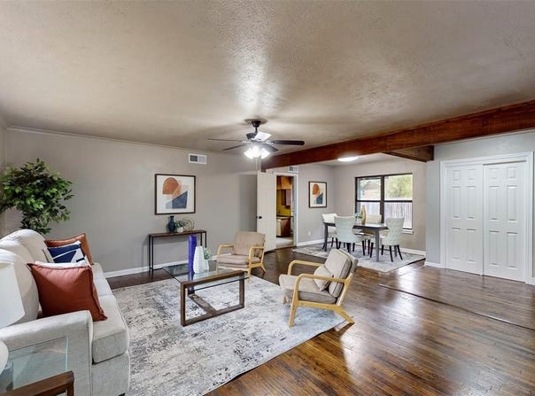 2716 Kingsbury Avenue, Richland Hills, TX 76118