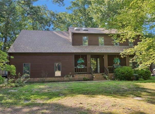 107 Brokenbridge Road, Yorktown, VA 23692