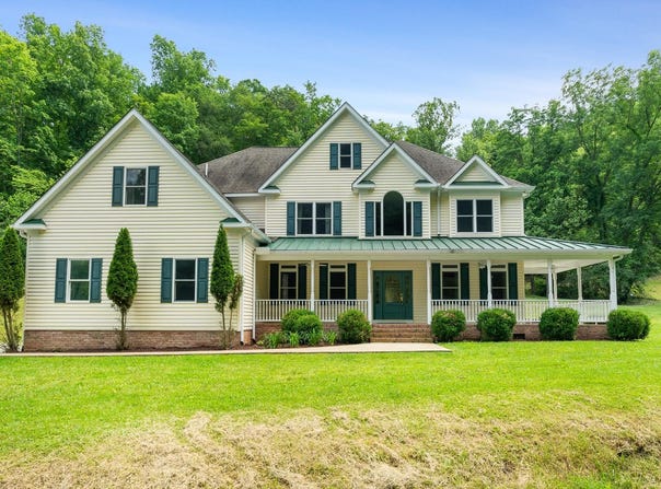 445 Fudges Creek Road, Barboursville, WV 25504