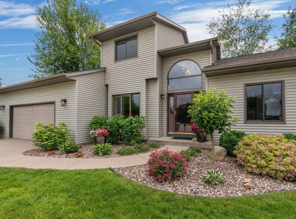 466 Lisa Court, Oregon, WI 53575