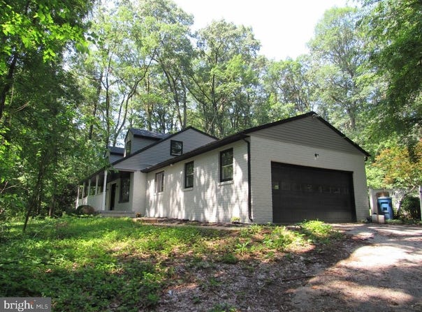 7923 HICKORY ROAD, STEWARTSTOWN, PA 17363