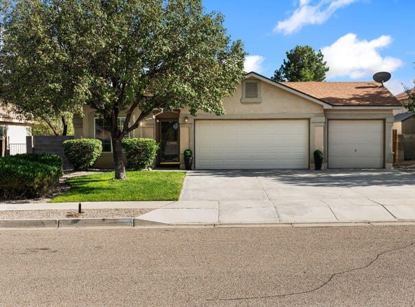 3470 Hunters Meadows Circle NE, Rio Rancho, NM 87144