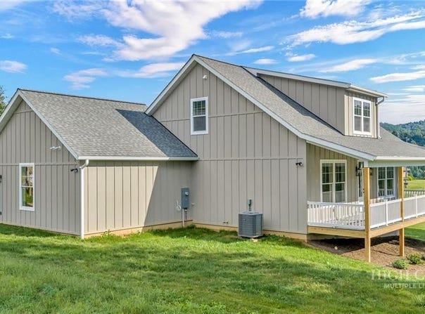 151 Ridgeside Drive, West Jefferson, NC 28694