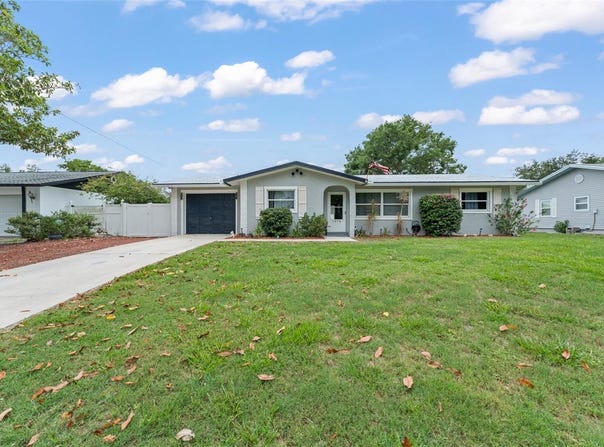 1074 ABELINE DRIVE, DELTONA, FL 32725
