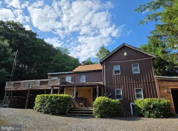 111 FIRESIDE RD, GRASSFLAT, PA 16839