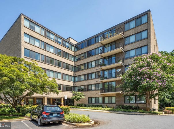 600 ROOSEVELT BOULEVARD, FALLS CHURCH, VA 22044