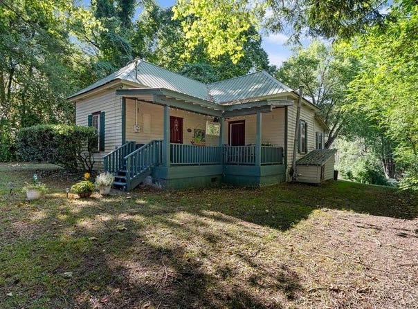 118 E Oak Street, East Ellijay, GA 30540