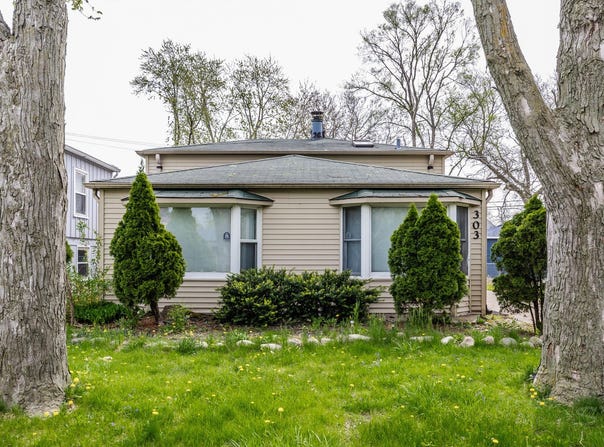 303 MERRILL Avenue, Calumet City, IL 60409