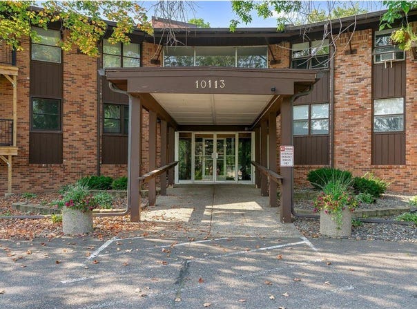10113 W 34th Street, Minnetonka, MN 55305