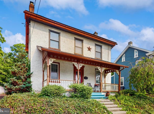 124 S MAIN STREET, PERKASIE, PA 18944