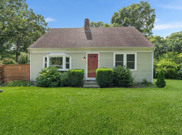 9 Whitman Drive, Sandwich, MA 02563