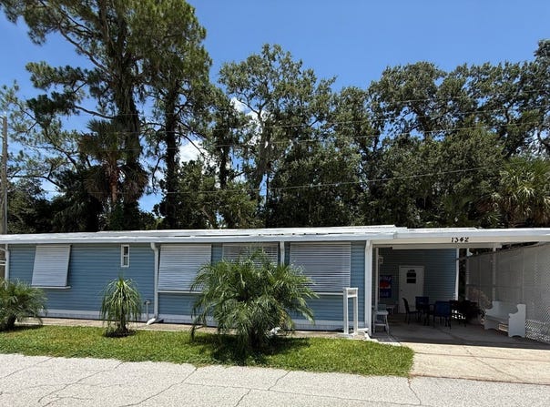 1342 Starlight Circle, Eustis, FL 32726