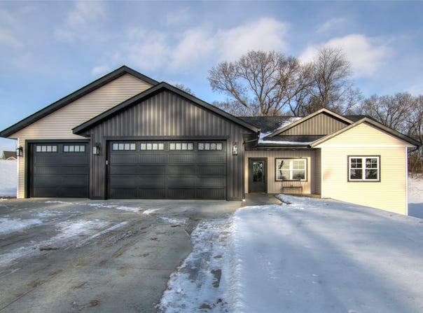 1838 Tucker Trail, Eau Claire, WI 54703