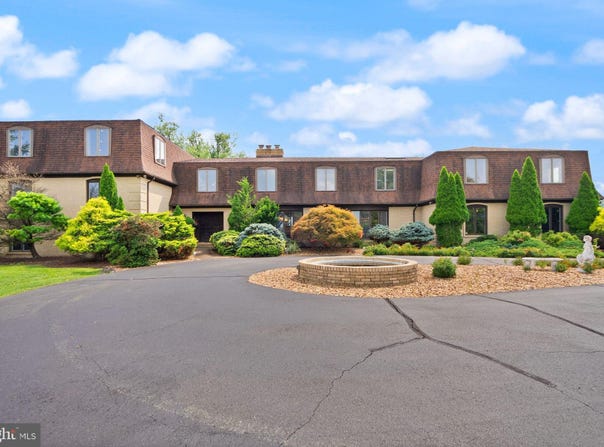 13087 JAMES MONROE Highway, LEESBURG, VA 20176