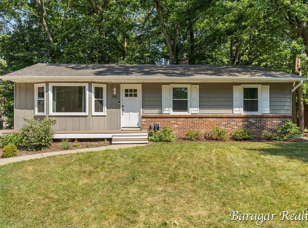 1882 Cannon Street SW, Wyoming, MI 49519