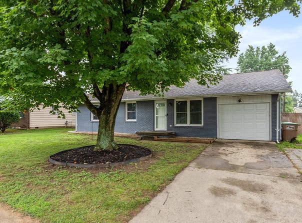 1843 Chandler Lane, Columbus, IN 47203