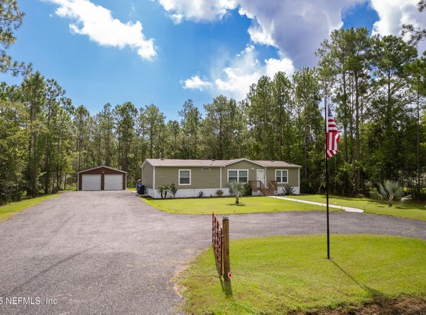 10660 BAYLOR Avenue, Hastings, FL 32145