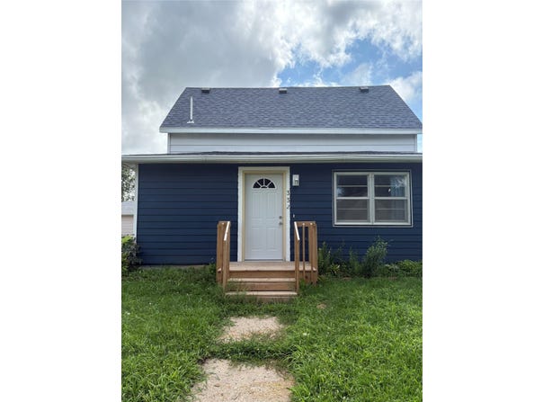 332 N Crawford Street, Carroll, IA 51401