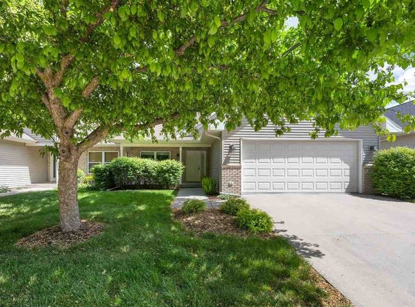 2142 Terra Ln, Coralville, IA 52241